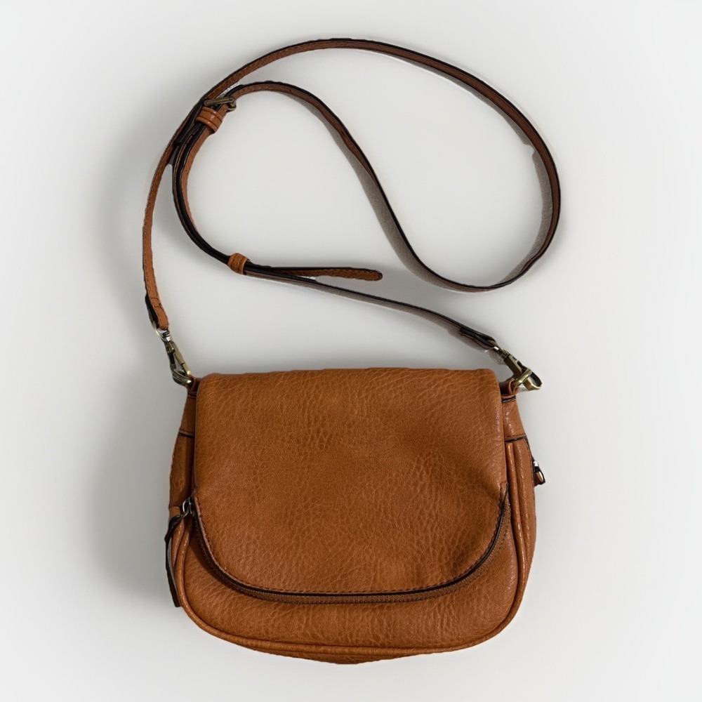 Moda Luxe Diva Crossbody Bag‎ Altar'd State Brown Vegan Leather